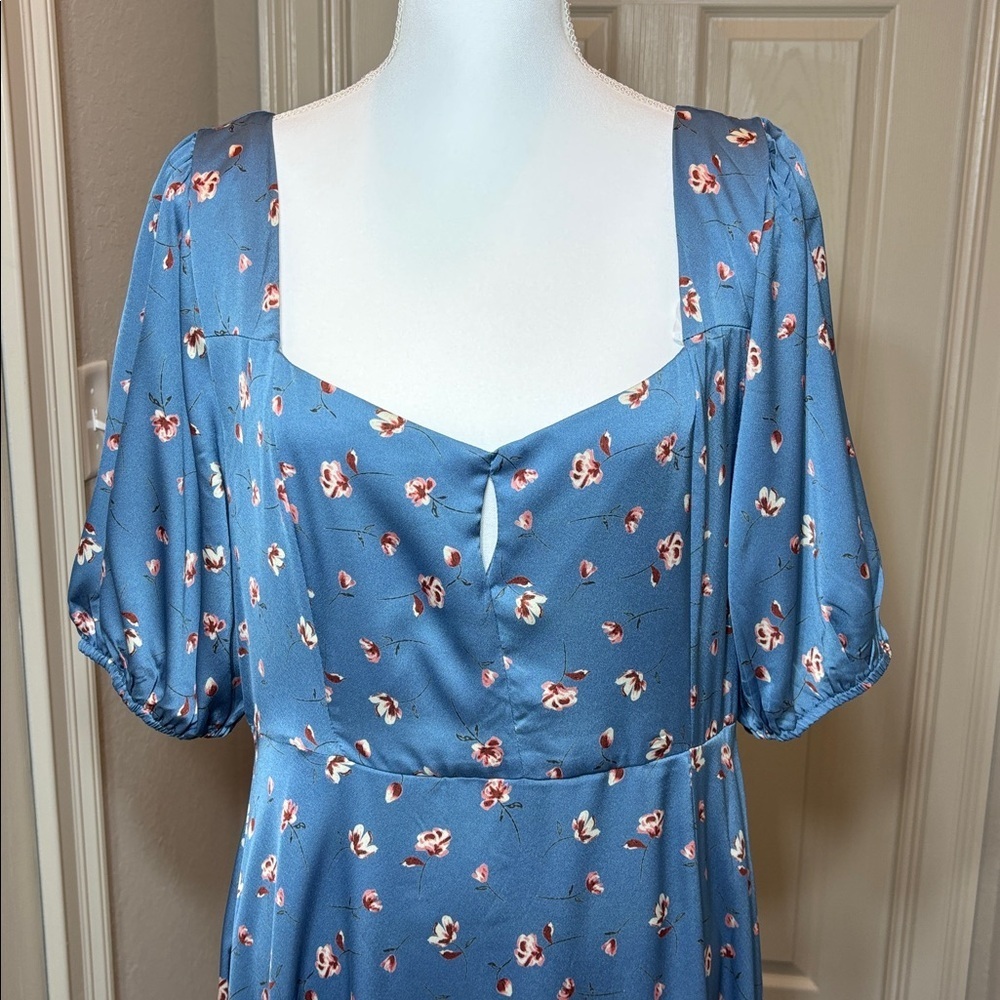 Lulus Gorgeous Days Blue Floral Satin Puff Sleeve Midi
Dress NWT Size XL - Picture 4 of 11